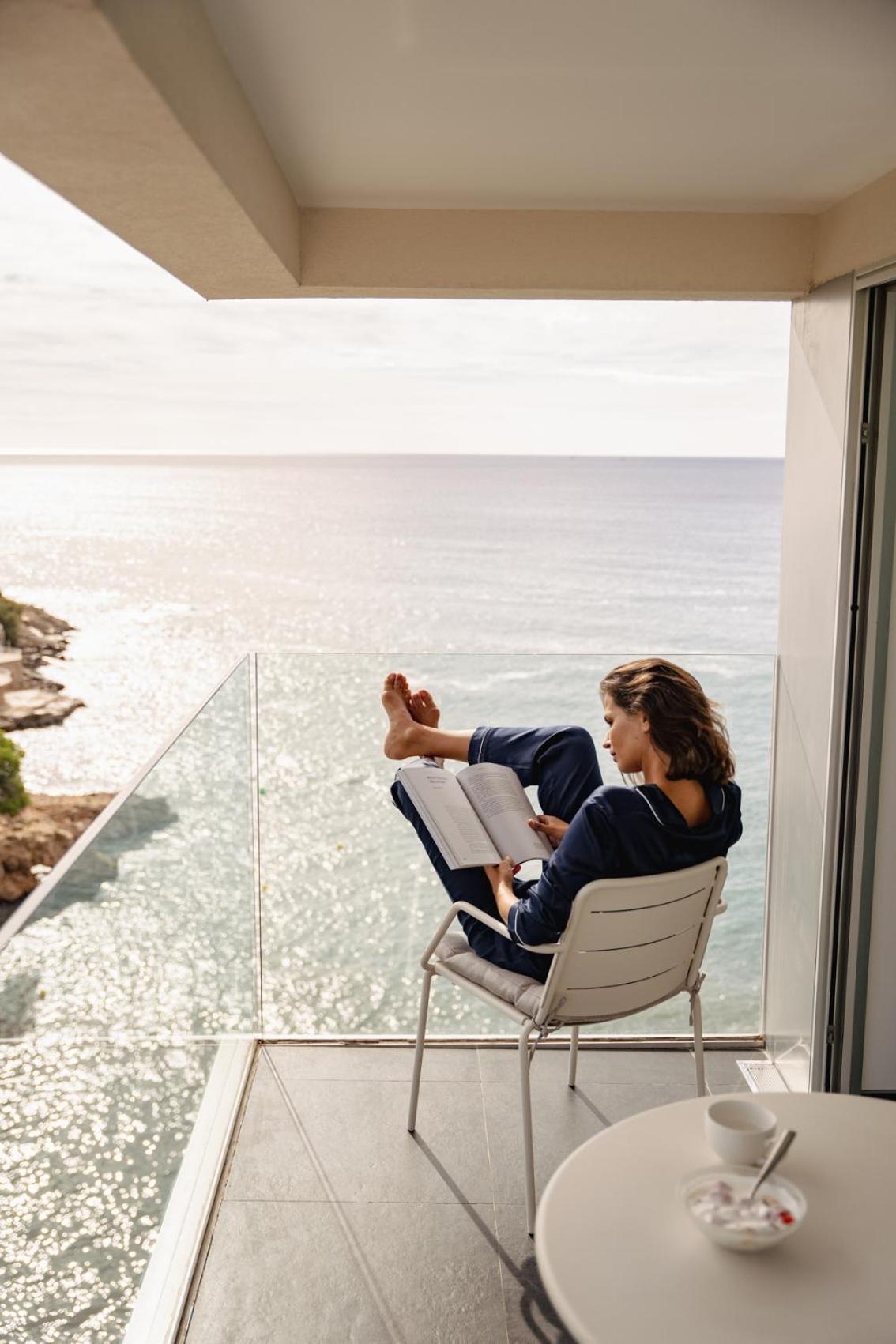 The Donna Portals (Adults Only) Hotell Portals Nous  Eksteriør bilde