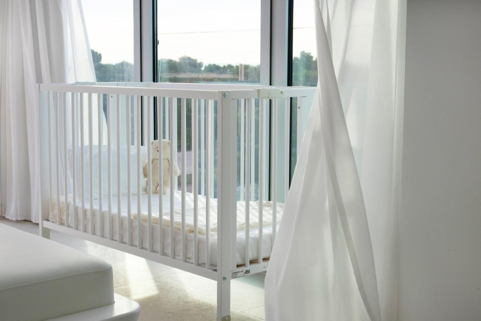 The Donna Portals (Adults Only) Hotell Portals Nous  Eksteriør bilde