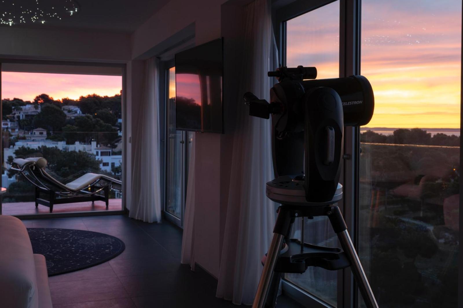 The Donna Portals (Adults Only) Hotell Portals Nous  Eksteriør bilde